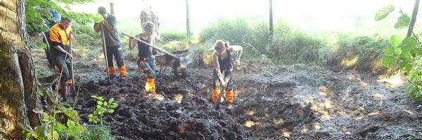 Un chantier pédagogique à la Clairière forestière de Bresolettes