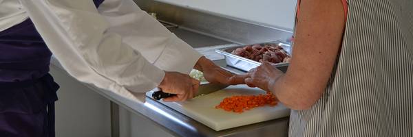 <h3>Des repas simples et alternatifs dans les cantines scolaires</h3>