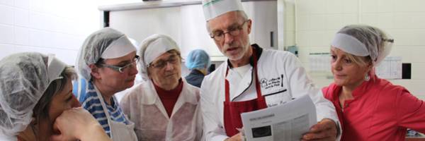 Cuisiner bio, local... et original à la cantine !