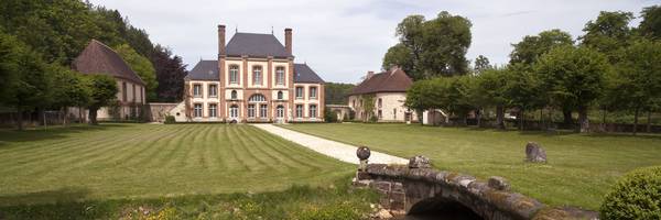 <h3>Inventaire du patrimoine bâti à Feings</h3>