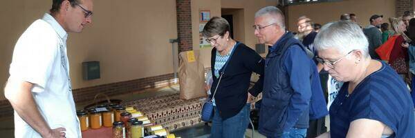 <h3>Marché solidaire : expérience réussie à Bretoncelles</h3>