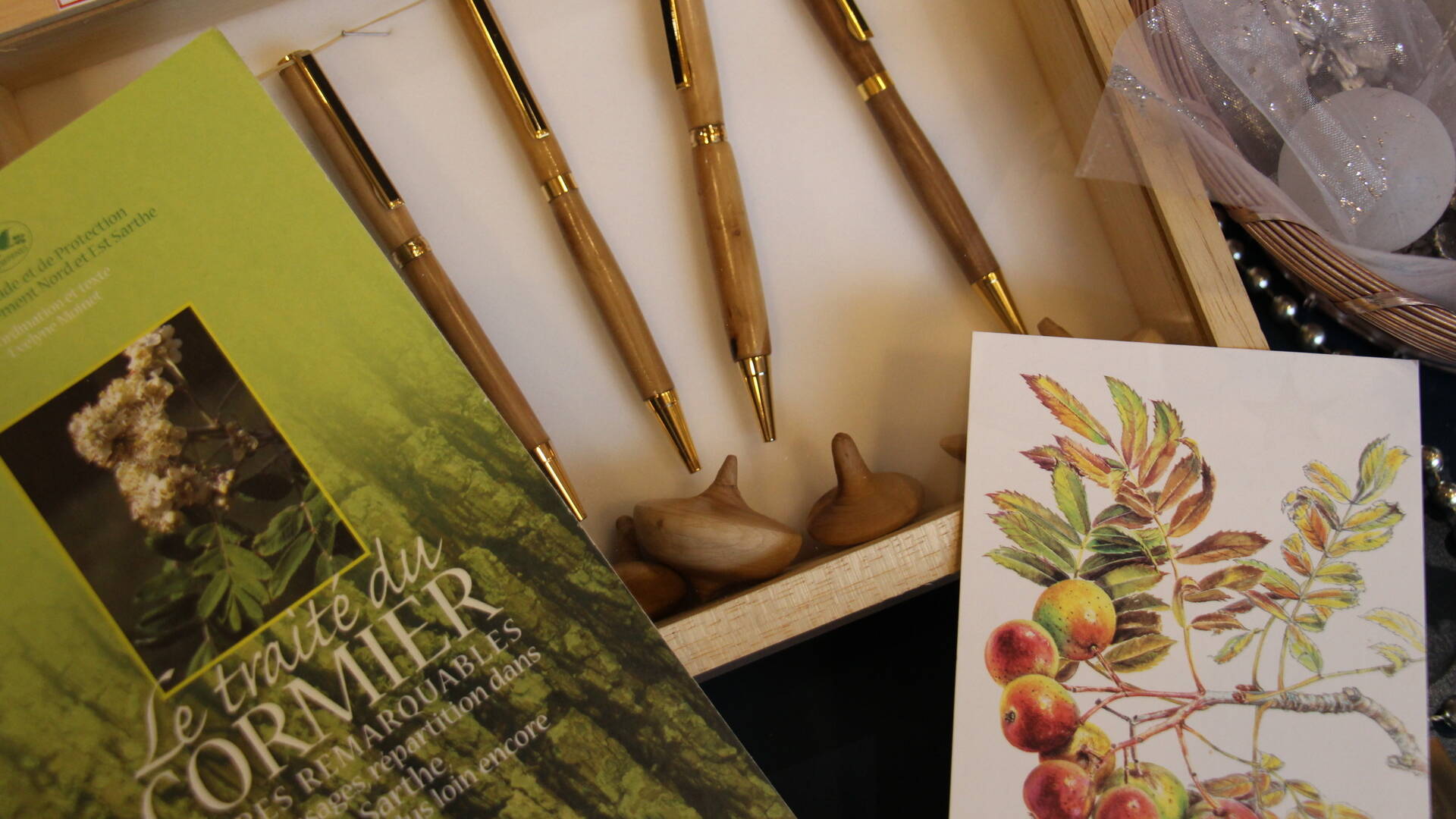 Des objets en bois de cormier