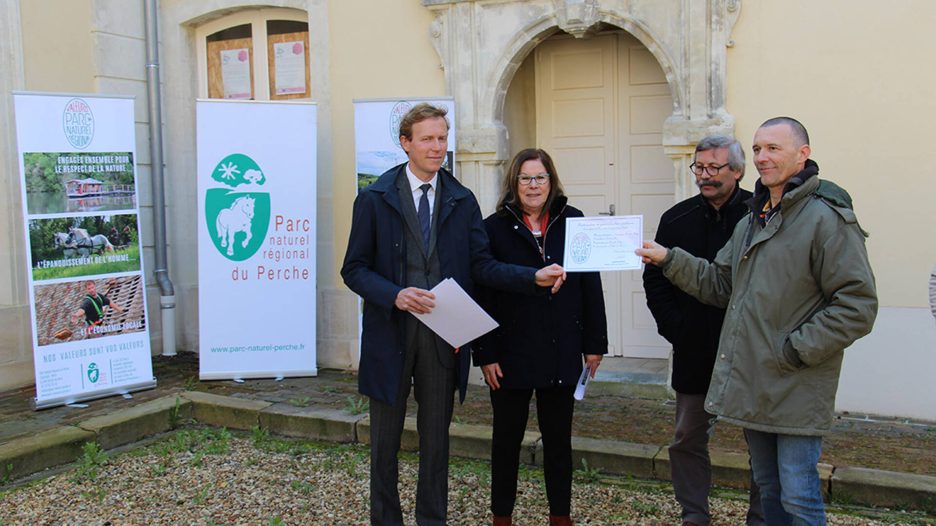 L’inauguration a eu lieu le 7 mars 2022 à l’ancien hôpital de l’Hôtel-Dieu de Nogent-le-Rotrou en présence des élus et de la presse (© PNRP).