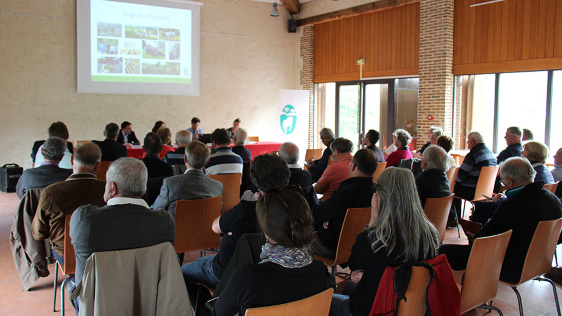 La première réunion du Conseil des maires et des présidents de communautés de communes s’est tenue le 26 avril 2022 à la Maison du Parc.